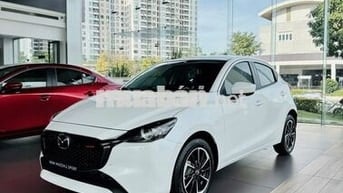 Một Chiếc Màu Trắng  - Mazda 2 2024 Sport Luxury