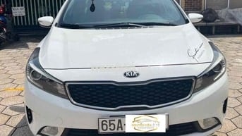 Kia Cerato 2018 1.6 MT trắng một chủ