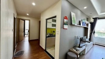 C/c Hud, Điện Biên Phủ, Bình Thanh: Căn góc, 3PN, 2WC, NT, 13tr/th.