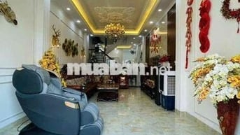 nhà 2 lầu 1 trệt nội thất cơ bản gần ngã tư miễu ông cù,đường ô tô 7m