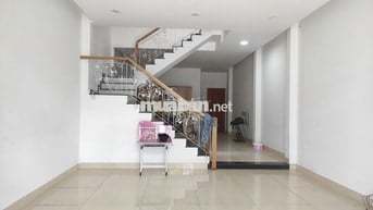 NHÀ 3 TẦNG MẶT TIỀN THÂN CÔNG TÀI- SÁT BẮC SƠN