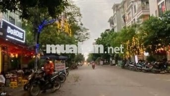 Tôi cần bán nhà 7tầng mặt ngõ ô tô vỉa hè kinh doanh, Phú Diễn