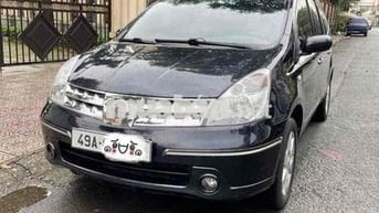 Nissan Grand livina Số tự Động 7 Chổ siu đẹp