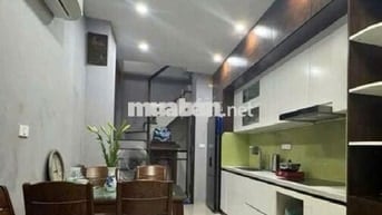 Hơn 8 tỷ có ngay phân lô Phùng Chí Kiên, 30m2, 5T-ô tô, full nội thất