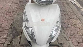 Xe Vision trắng chính chủ
