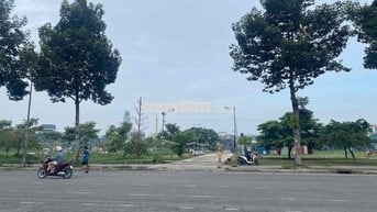 CHDV DÒNG TIỀN CAO, NHÀ 5TẦNG, 5x24, HXH NGUYỄN VĂN QUÁ