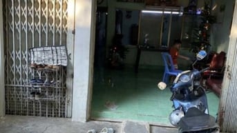 Cho thuê tầng lầu Quận 4, gần trung tâm, Đại Học Luật
