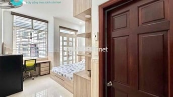 Căn hộ dịch vụ Full nội thất có ban công lớn Dạ Nam Q8 kế cầu Chữ Y