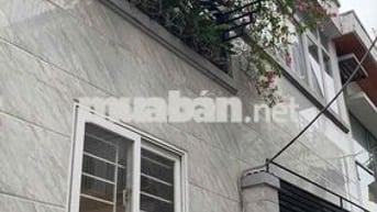 Bán nhà Q7- chợ Tân Thuận-50m2-5 tỷ 2- cầu tân thuận 1-3PN