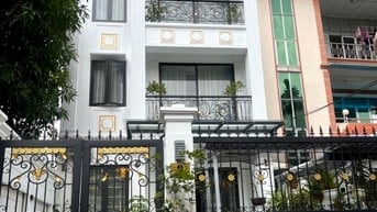 Giảm 2 tỷ Giá bán đất tặng BT Sân vườn 3 tầng 130m2 mt 6.5m - 1x tỷ