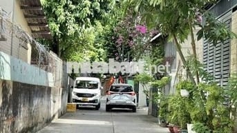 Mặt tiền Tân Quý Tân Phú. Ngang 5m *11m. 2 tầng hoàn công đủ. 5,5 tỷ.