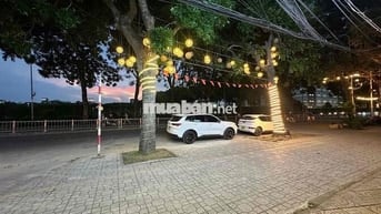 Nhà kiên cố 3 tầng gần Aeon Mall Tân Phú – khu dân trí cao – 5x20 – gi