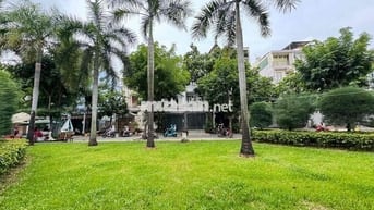 Nhà mặt tiền ô tô Đặng Thuỳ Trâm, P.13, Bình Thạnh DTSD 202m2 4pn