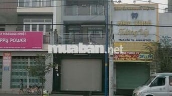 Chủ kẹt quá hạ sát nút , căn mặt tiền đẹp.