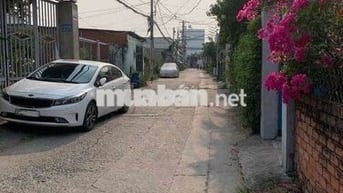Chủ kẹt quá hạ siêu rẻ cho căn nhà nhỏ hẻm xe hơi
