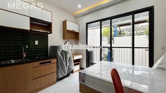 Cho Thuê Studio Bancolny Full Nội Thất Ngay Vòng Xoay Cống Quỳnh