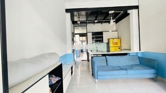 Cho thuê Căn hộ rộng 1 phòng khách, 1 phòng ngủ, ban công Bình Thạnh