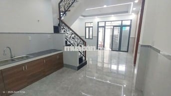 523HBC - nhà 2 mặt hẻm , sơn sửa đẹp , tặng kệ bếp + ốp cổng