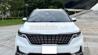 Kia Carnival 2023 Signature 3.5G - 50,000 km.
