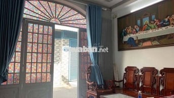 Mặt tiền Cách Mạng Tháng 8. P.11. Quận 10 3.2x6.5m. 1 tầng; 15tr (TL)