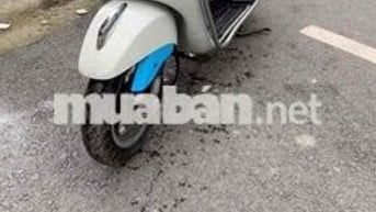 bán xe vespa đời 2008 ( GIÁ: 5.500.00 )