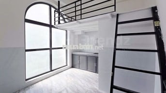 PHÒNG CÓ GÁC GẦN KHU CHẾ XUẤT, GIÁP NGUYỄN TẤT THÀNH QUẬN 4