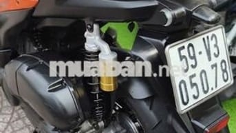 Xe máy Yamaha NVX 155 màu Cam Xám Đen
