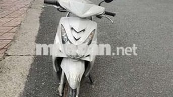 Bán xe Ultimo trắng dư dùng