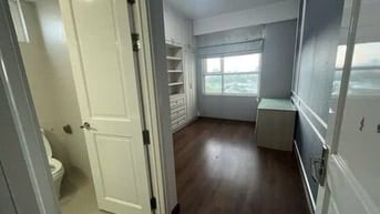 Căn hộ  Screc , Trường Sa,Q3 có 2p ngủ, 2wc,rộng 90m2,Có NT, giá 13tr
