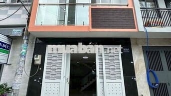 nhà ở 1 trệt, 1 lầu Phú Thọ Hoà