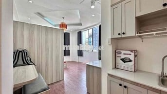 Cho thuê căn hộ dịch vụ full nội thất view kiếng ánh sáng ngập phòng