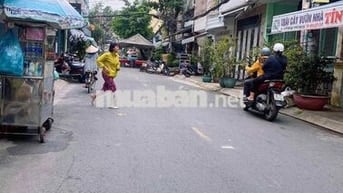 Bán Nhà Mặt Tiền Ngay Nguyễn Sơn, Tân Phú, 5.3M X 14M, Chỉ Hơn 9 Tỷ