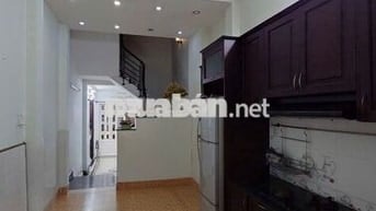 Cho thuê nhà 120/68 Thích Quảng Đức 4x15m 2 lầu st 6pn giá 21 triệu