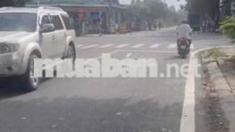 Nhà Chợ Phú Chánh 1 trệt 3 lầu sát góc chính chủ