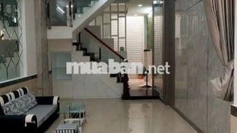 NHÀ 1 TRỆT 2 LẦU.🫰GỒM 4 NGỦ 3WC.ĐƯỜNG 5M Q12