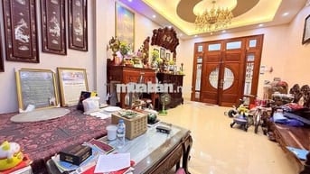Bán nhà GIẢNG VÕ, DT 40m2, NGÕ RỘNG, GẦN PHỐ, DÂN XÂY, THANG MÁY