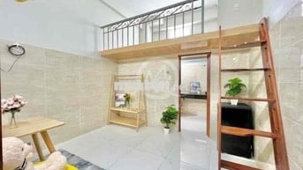 CHO THUÊ CĂN HỘ CỬA SỔ THOÁNG GÁC CAO 2m NGAY VÒNG XOAY LÊ ĐẠI HÀNH