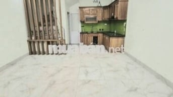 Nhà hoàng mai 34m2 5 tầng ngõ thoáng giá 5,5 tỷ có bớt