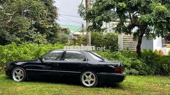 lexus ls400