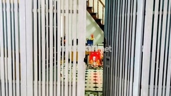 Tìm 1 nữ ở ghép nhà nguyên căn( 2 người 1 phòng)
