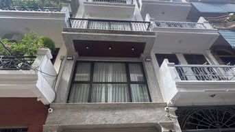 Bán Nhà 7 Tầng Thang Máy ,Phân Lô Đường 800A Ô Tô Vào. Giá 27.5 tỷ