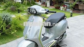 VespaSprint Tech 150cc 2025 mới lăn bánh 210 km