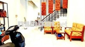 Mặt tiền Phan Văn Trị. P.11. Bình Thạnh 4.2x19.5m; 4PN 3WC; 40tr (TL)