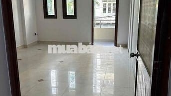 Cho thuê nhà.3 lầu 4x14m ( 4pn+5wc) 30tr.  Nguyễn Văn Thương .B.Thạnh