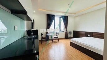 Studio mới 100%, 38m2, chỉ 7tr5, có dịch vụ dọn phòng, cửa sổ thoáng