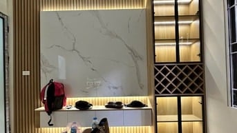 Nhà 5tầng Ngõ Phố Văn Cao, sát Hồ Tây