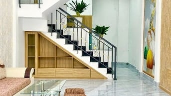 Bán nhà 2 tầng, 2 phòng ngủ Sổ hồng riêng đường Nguyễn Thị Huê
