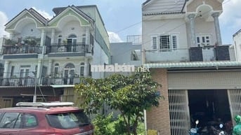Bán lô đất DT 5,3 x13m - Mặt Tiền Đường Thạnh Xuân 33. Giá : 4,38 tỷ