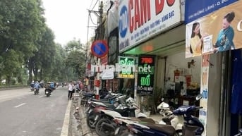 Cửa hàng kinh doanh 20m2 tại số 892 đường Láng - Đống Đa