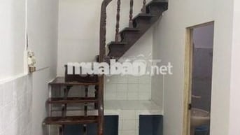 Cho thuê nhà nguyên căn hẻm chùa Định Thành.